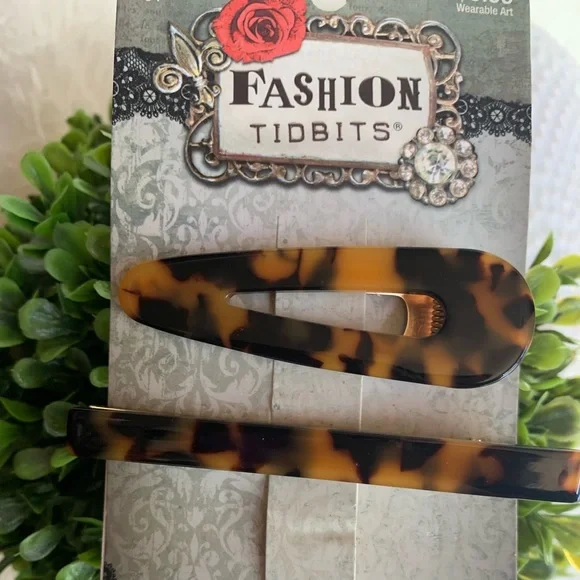 Brown and black tortoise print hair clips new - Picture 6 of 7